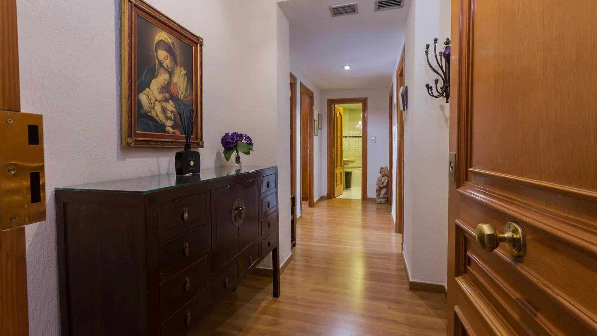 Apartment Gracia Suites - Centro Y Confort Con Parking Gratis Granada Spain