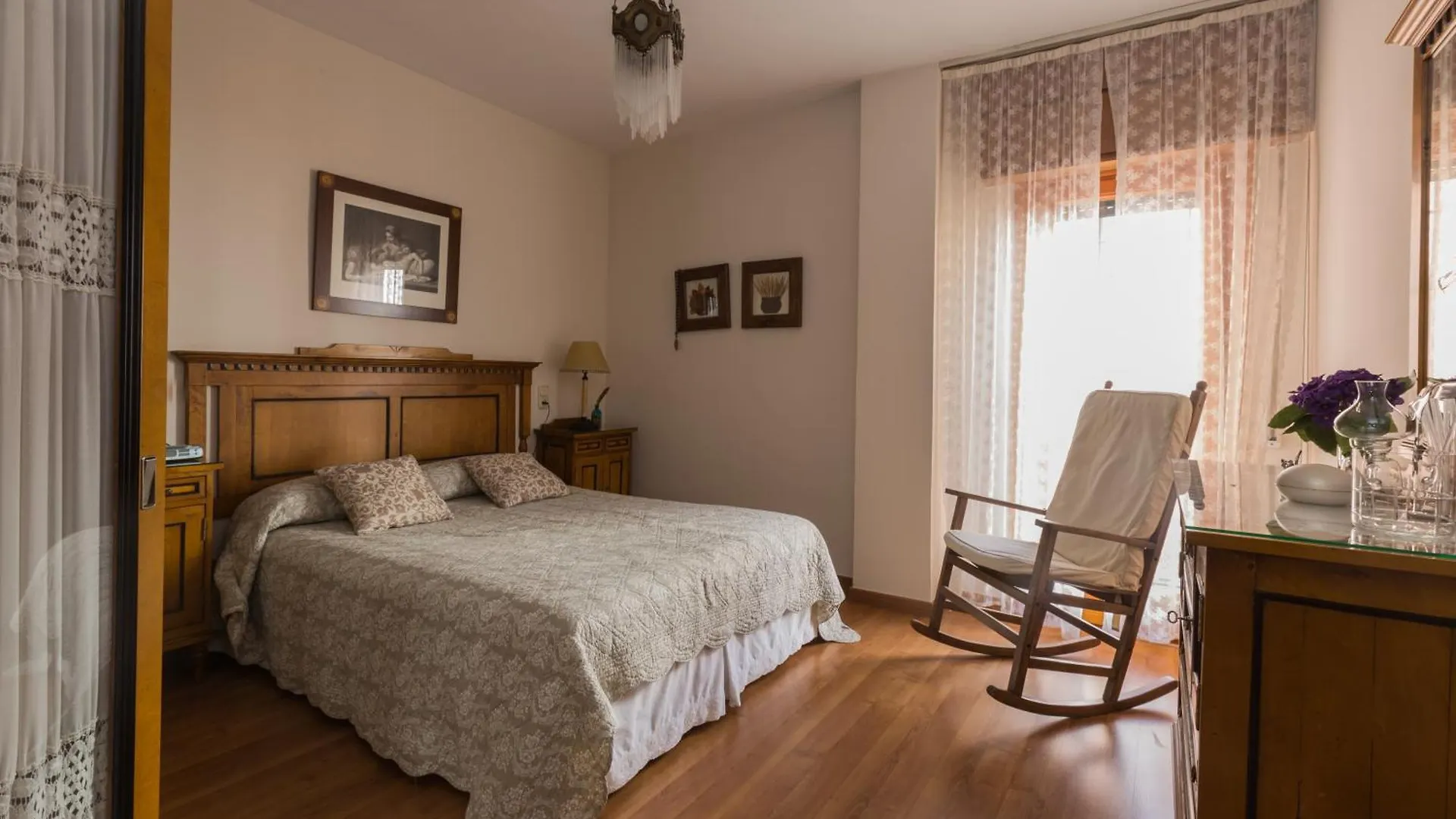 Gracia Suites - Centro Y Confort Con Parking Gratis Granada